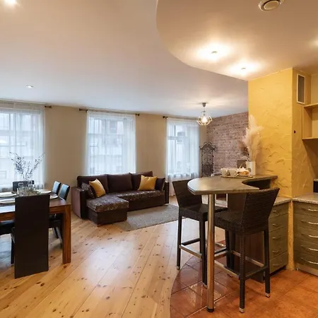 Appartement Old Aldaru Street Historic One Bedroom *