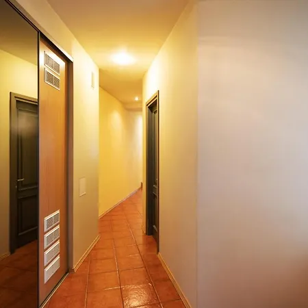 Old Aldaru Street Historic One Bedroom